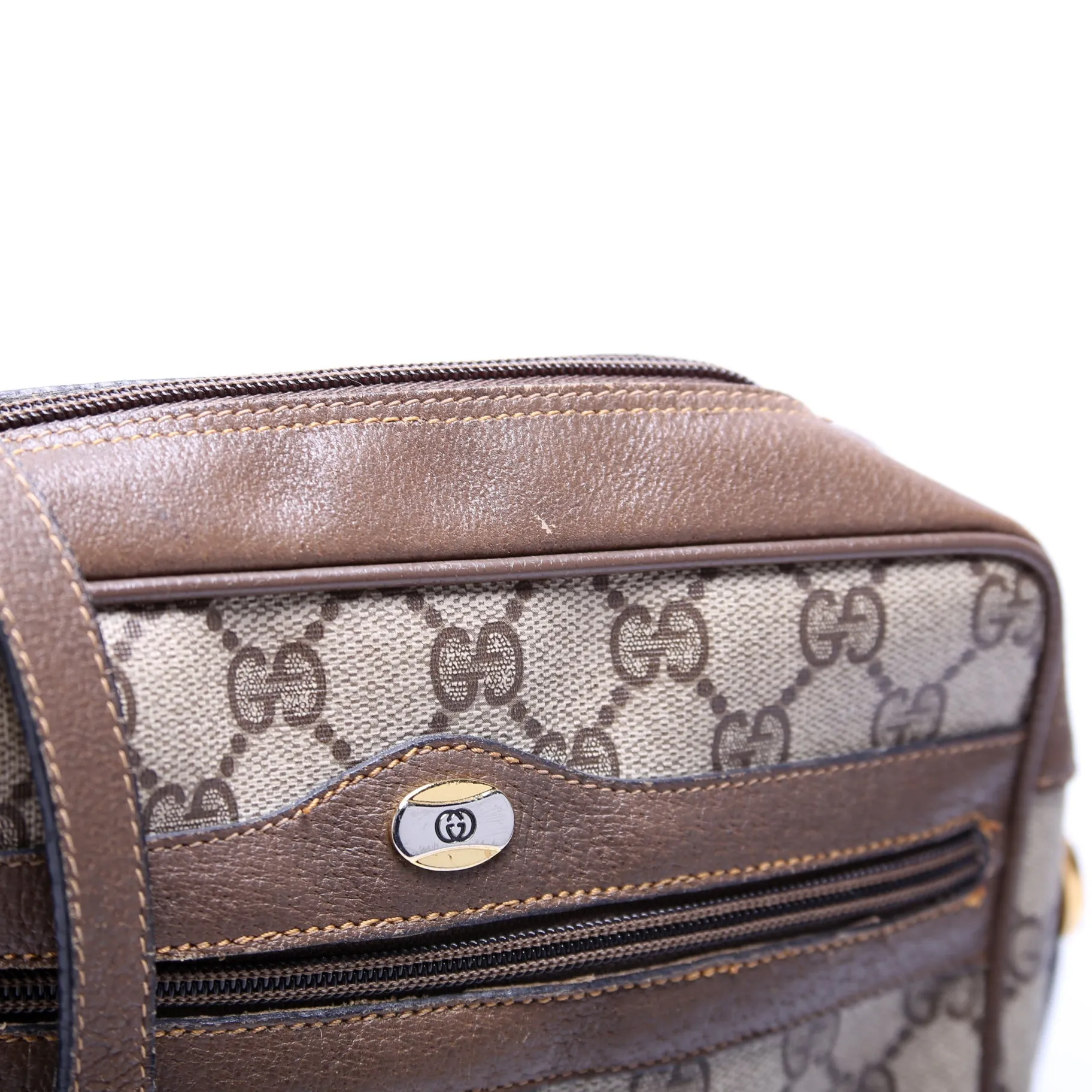 111.02.004 Vintage Supreme Shoulder Bag