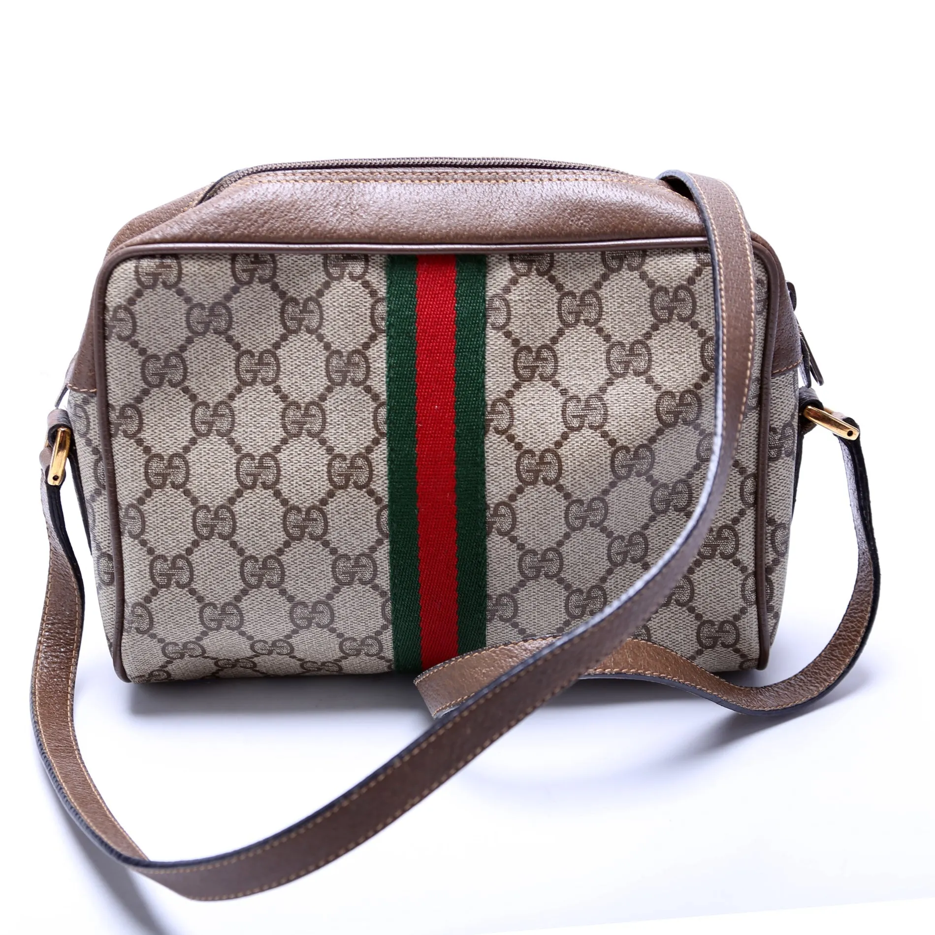111.02.004 Vintage Supreme Shoulder Bag