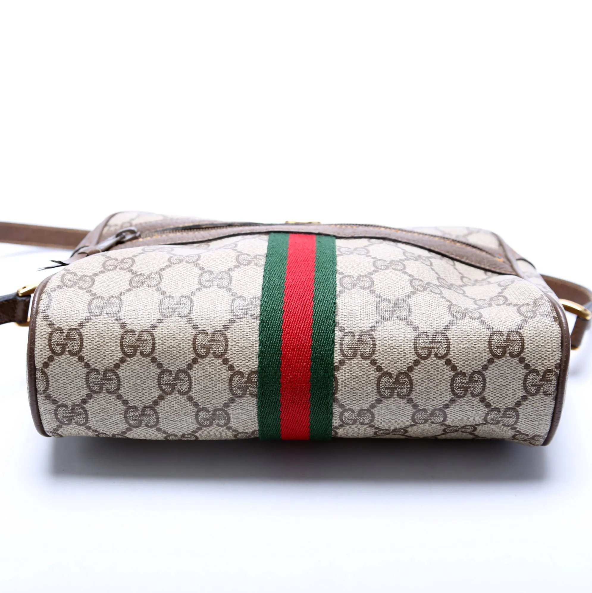 111.02.004 Vintage Supreme Shoulder Bag