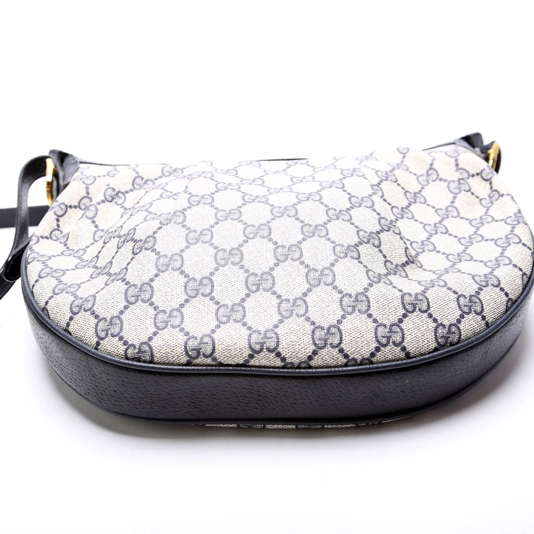 41.02.058 GG Supreme Pleated Shoulder Bag Vintage