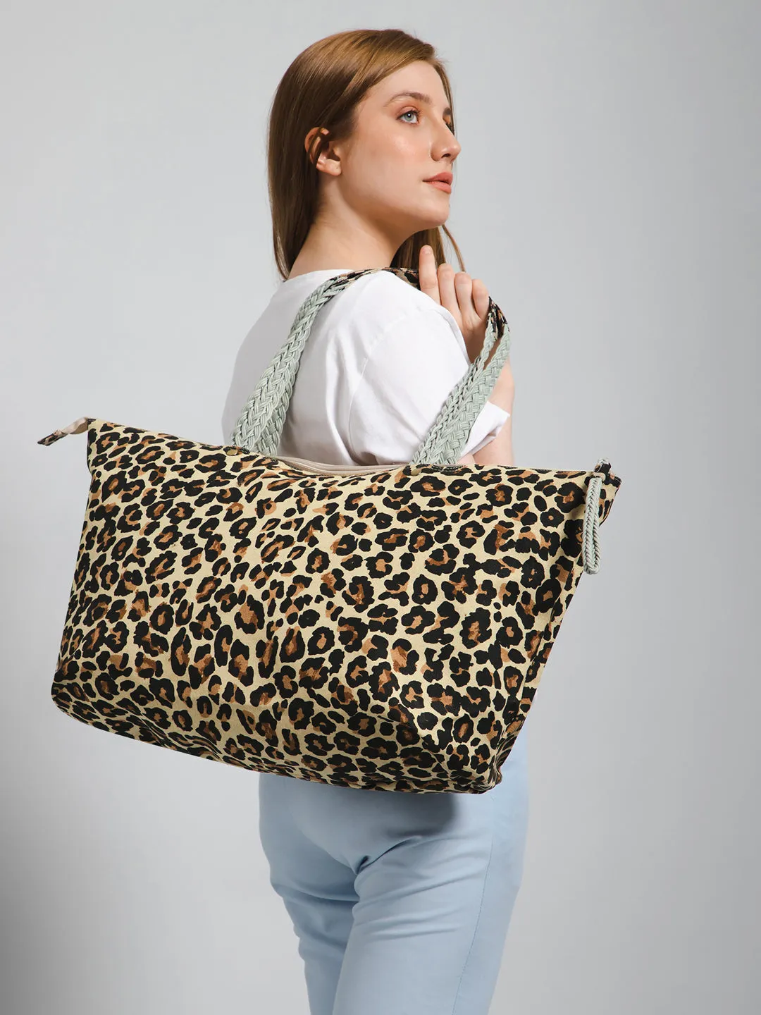 Berrylush Women Brown Leopard Printed Canvas Zipper-Up Oversized Tote Bag