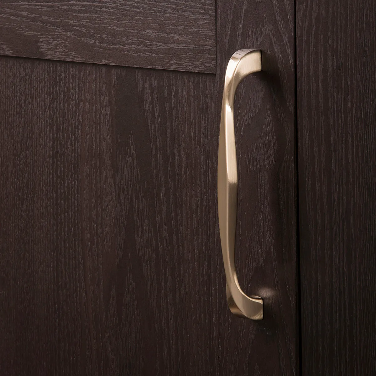 Cabinet Pull 6-5/16 Inch (160mm) Center to Center - Hickory Hardware