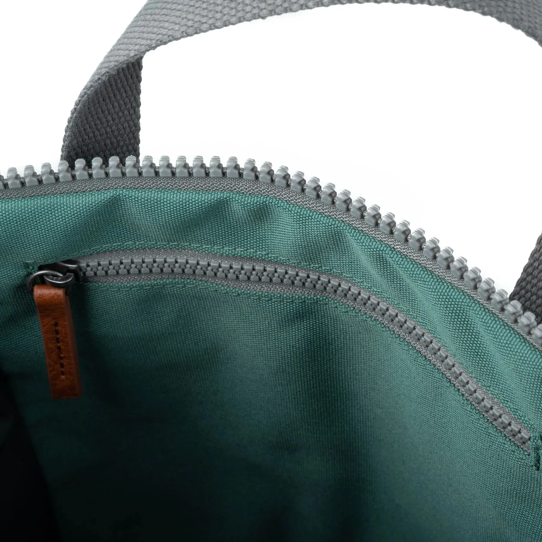 Finchley A Small Recycled Canvas Backpack - Sage