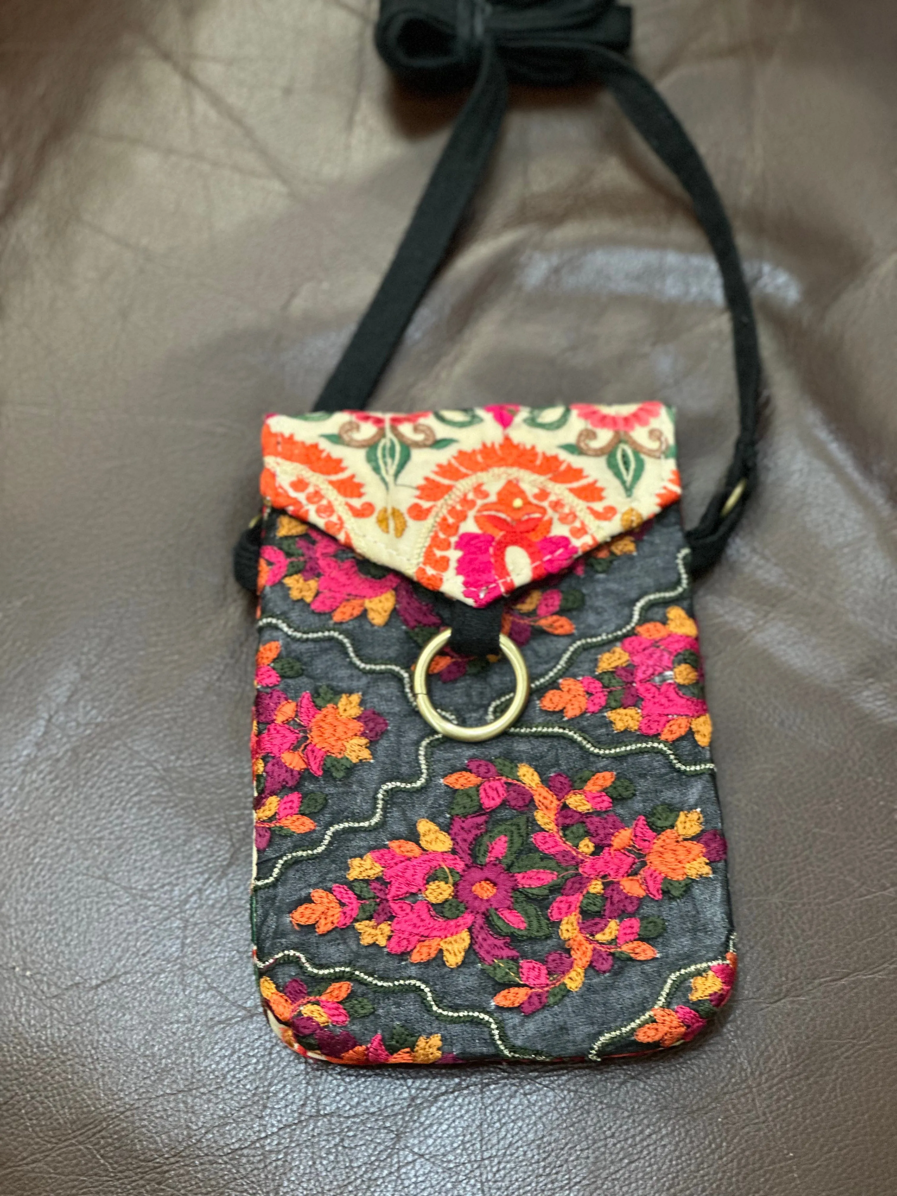 Kutch Nomad Crossbody