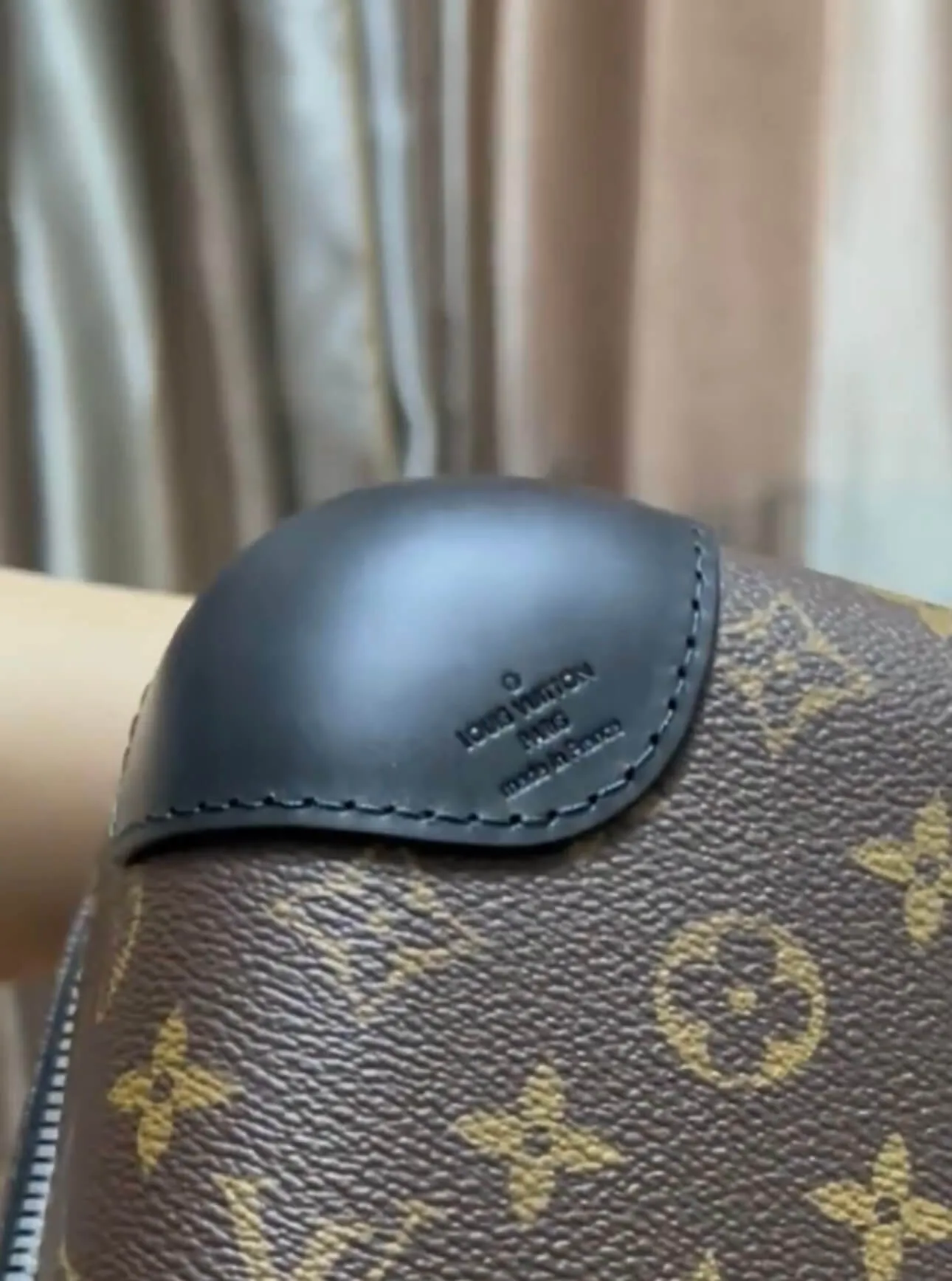 Louis Vuitton Horizon 55 Rolling Suitcase ( 8 Colors )
