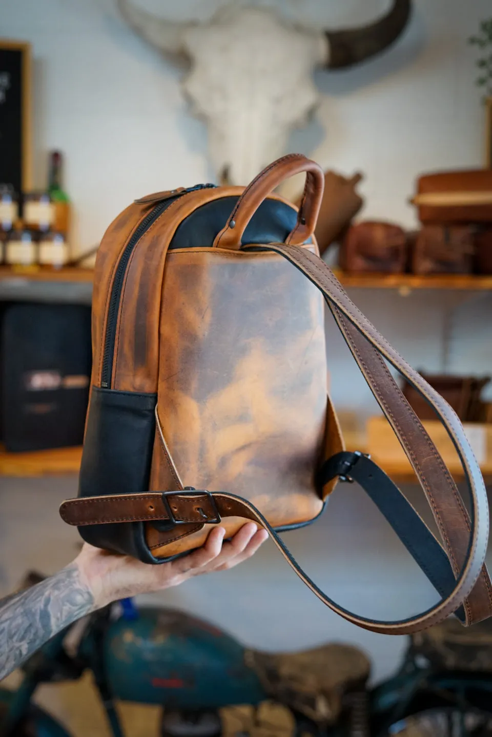 Mini Venture Backpack (Flat Black   Hillybilly Copper)