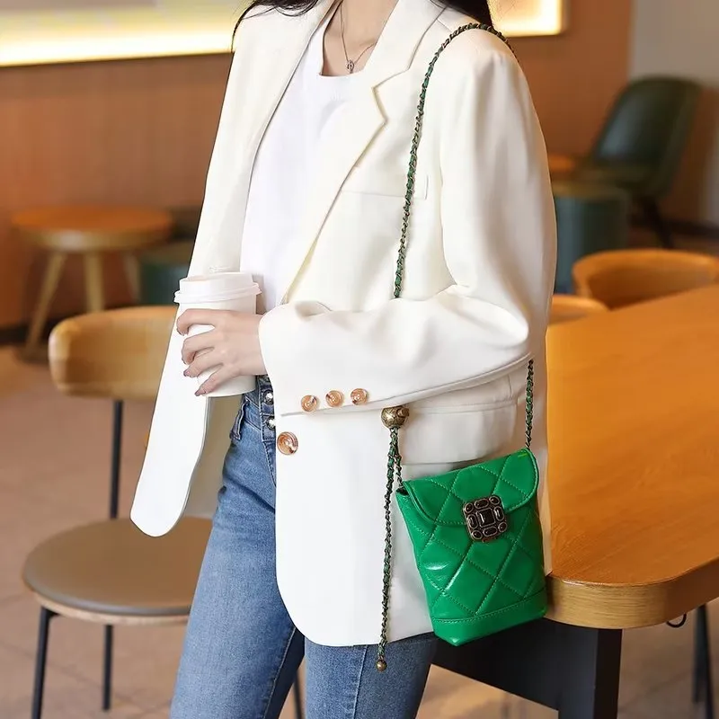 Modish Chic Hasp Shoulder Bag