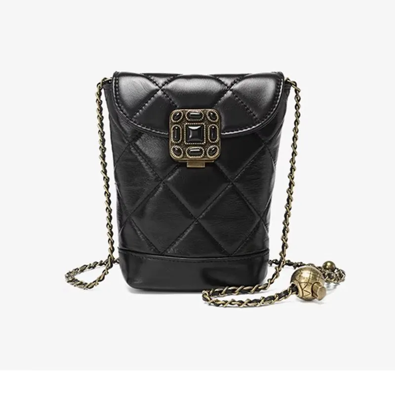 Modish Chic Hasp Shoulder Bag