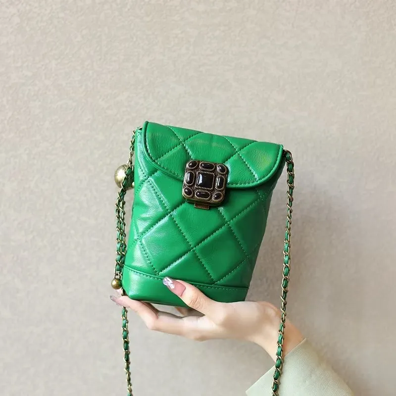 Modish Chic Hasp Shoulder Bag