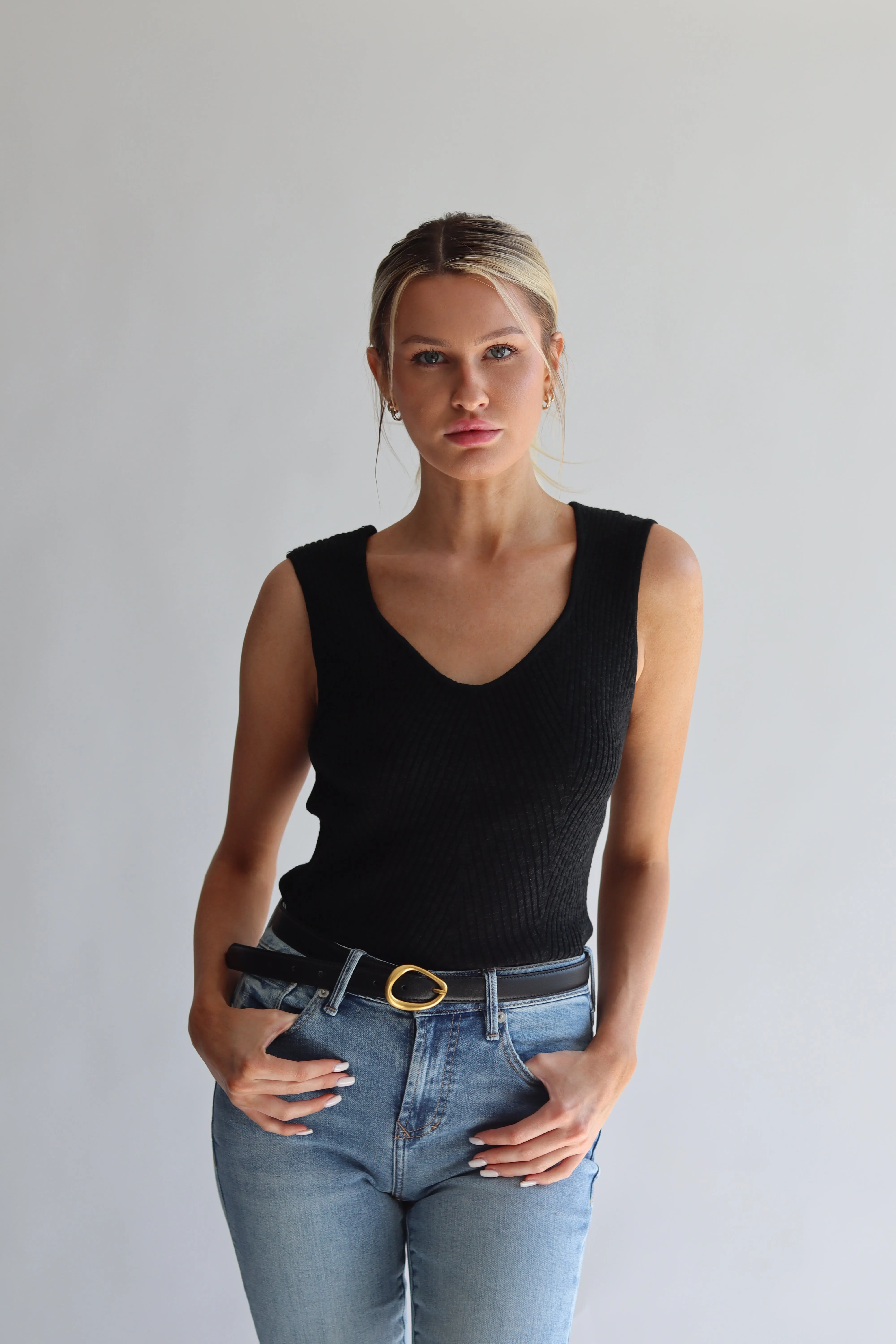 Neomi Decollete Neck Tank