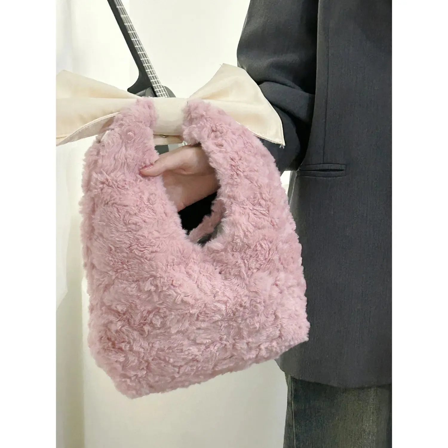 UAKISS  -  Korean Instagram Style Pink Girl Plush Bag New Autumn Winter Niche Korean Version Versatile and Simple Bow Handbag